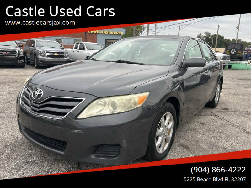 2011 Toyota Camry LE's photo