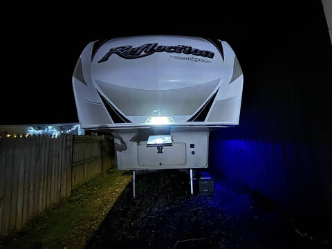 2017 Grand Design Reflection  323BHS