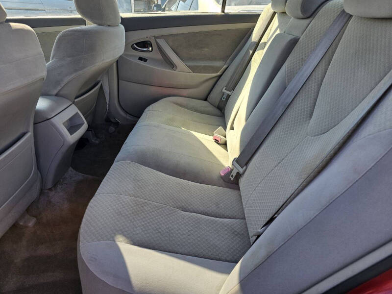 2007 Toyota Camry LE photo 10