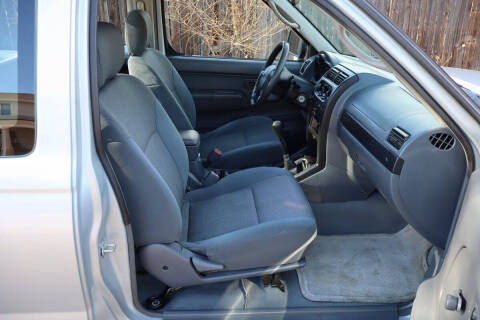 2003 Nissan Frontier Standard