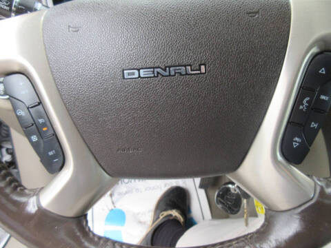 2016 GMC Acadia Denali
