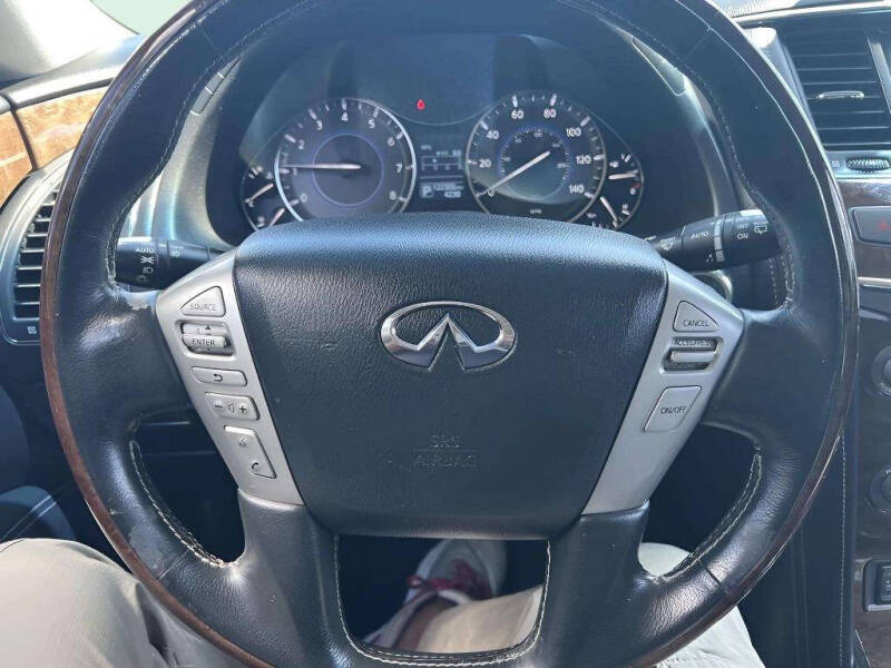 2017 Infiniti QX80