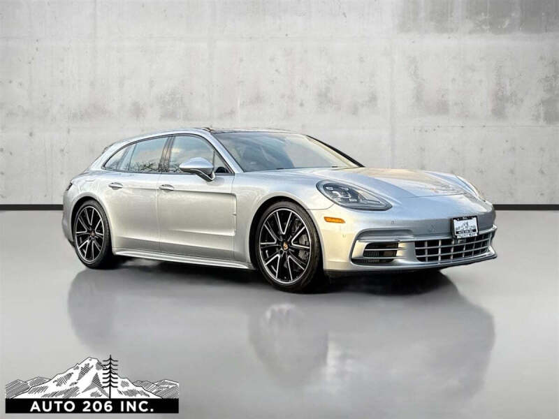 2018 Porsche Panamera 4S's photo