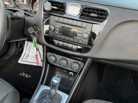 2011 Chrysler 200 Touring