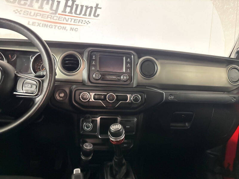 2021 Jeep Gladiator Sport