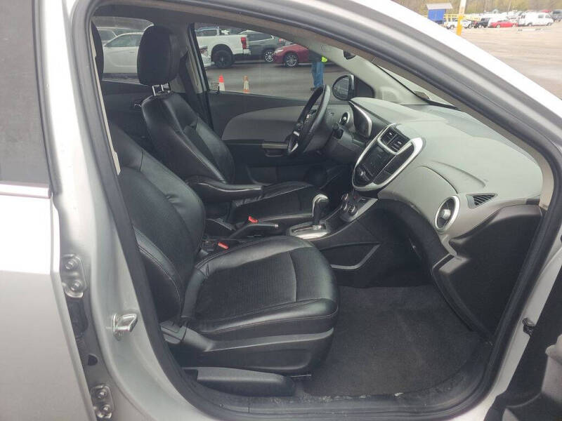 2018 Chevrolet Sonic Premier Auto