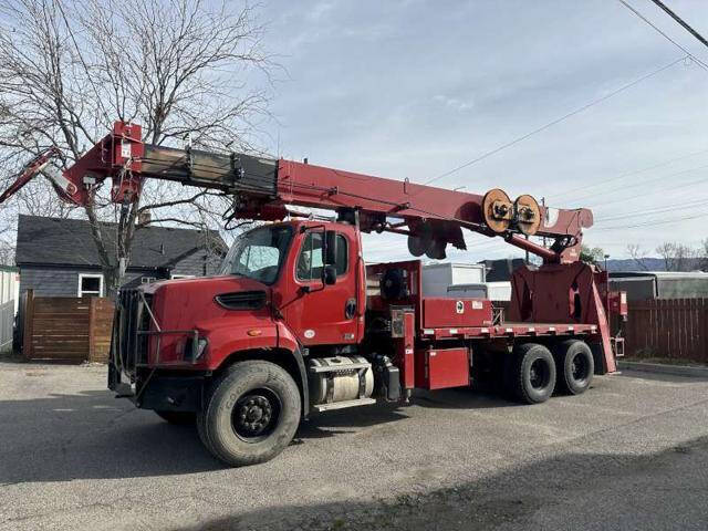 2016 Freightliner 108 SD