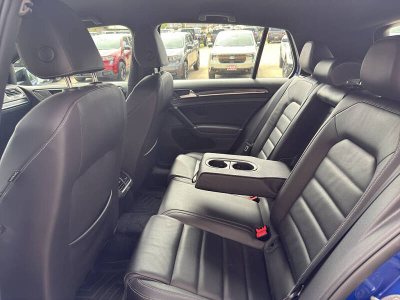 2015 Volkswagen Golf R 4Motion