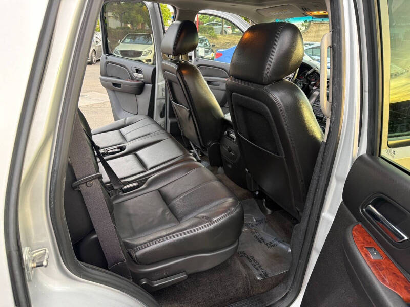 2011 GMC Yukon SLT