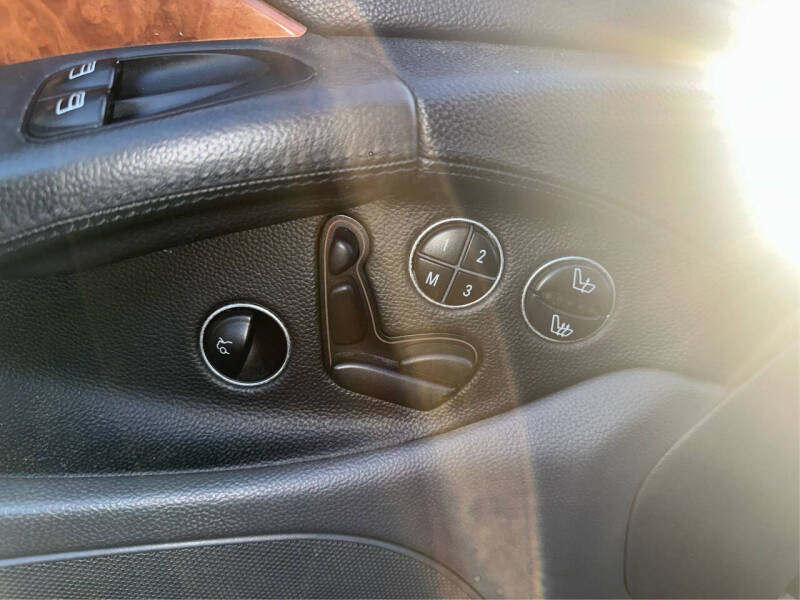 2004 Mercedes-Benz SL-Class