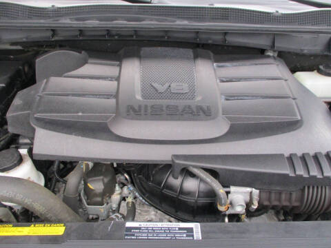 2023 Nissan Titan SV