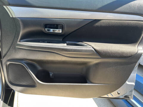 2017 Mitsubishi Outlander SE