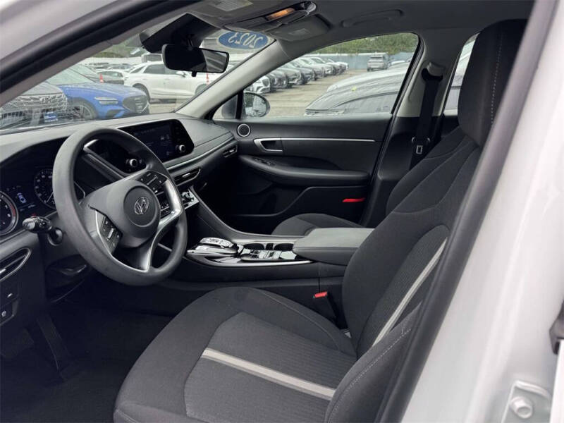 2023 Hyundai Sonata SE