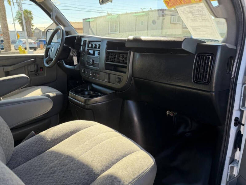 2019 Chevrolet Express 2500