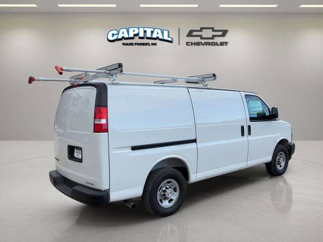 2025 Chevrolet Express 2500