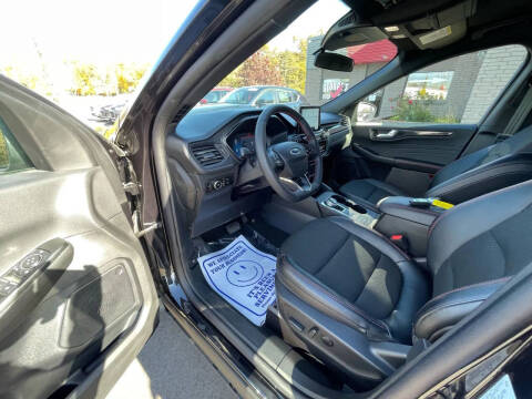 2025 Ford Escape ST-Line Select