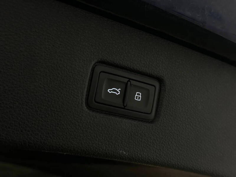 2020 Audi Q7 quattro Premium Plus 45 TFSI