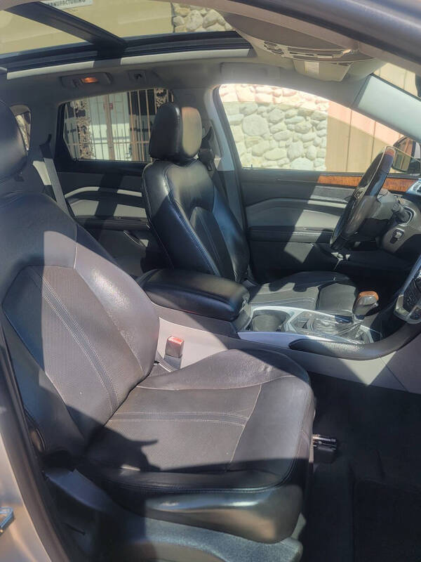 2011 Cadillac SRX Performance Collection