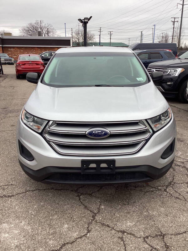 2017 Ford Edge SE photo 5