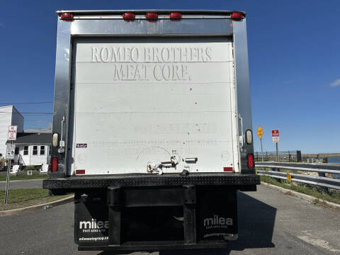 2007 Freightliner M2 106