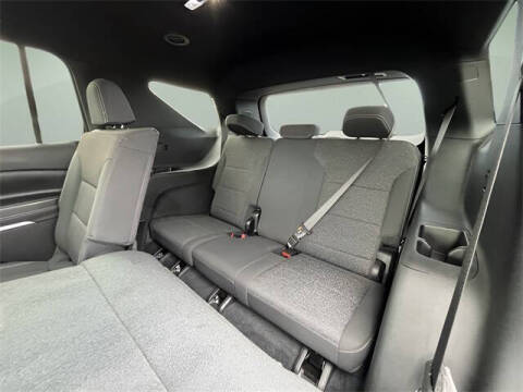 2024 Chevrolet Traverse LS