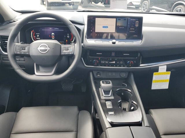 2025 Nissan Rogue SL