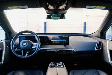 2025 BMW iX xDrive50