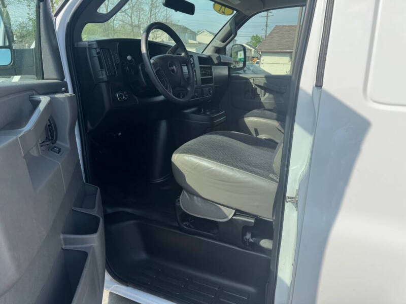 2021 GMC Savana 2500