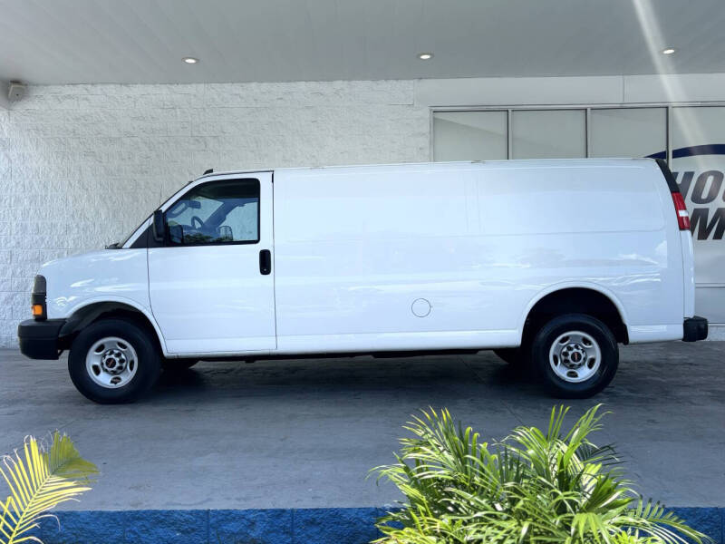 2023 GMC Savana 2500