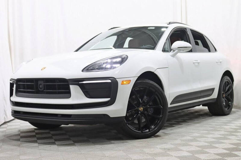 2022 Porsche Macan