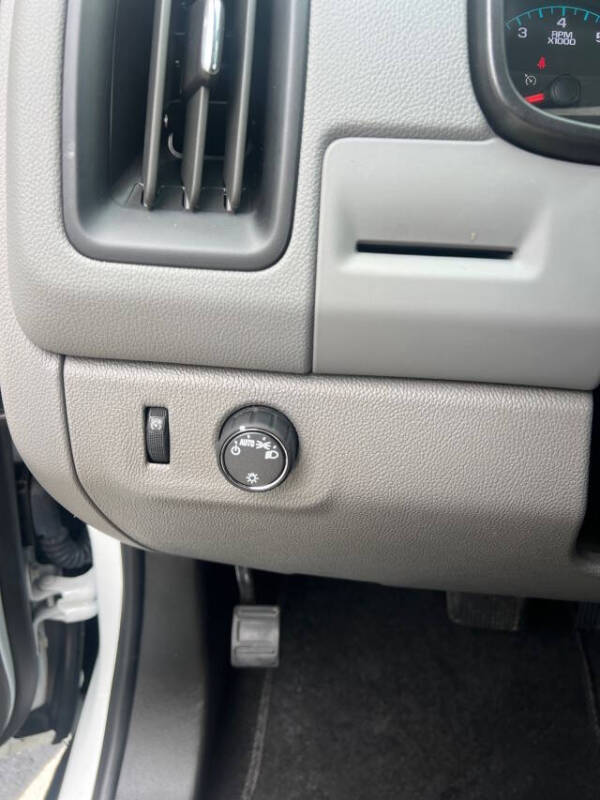 2022 GMC Canyon Elevation Standard