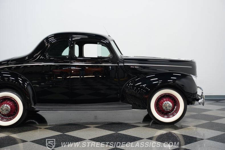 1940 Ford Deluxe