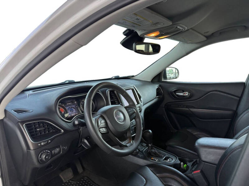 2022 Jeep Cherokee Trailhawk