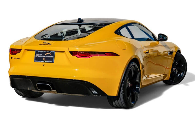 2021 Jaguar F-TYPE P300