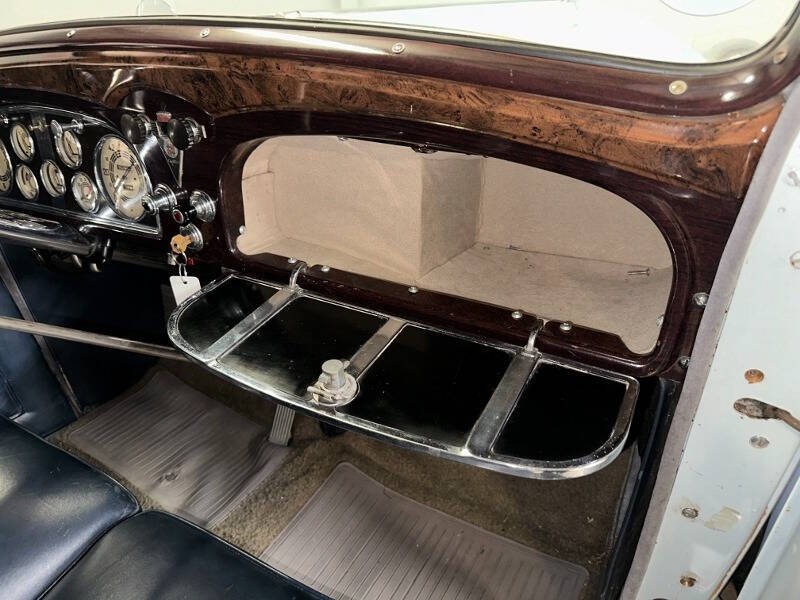 1935 Cadillac 355 Imperial