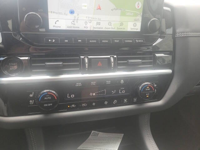 2025 Nissan Pathfinder Platinum