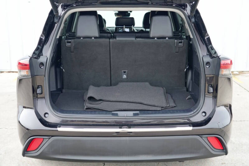 2020 Toyota Highlander Hybrid XLE