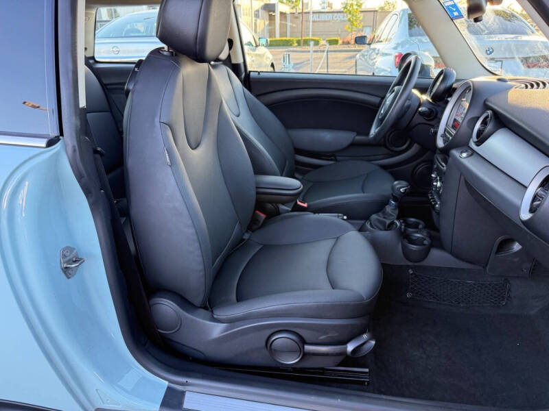 2011 MINI Cooper