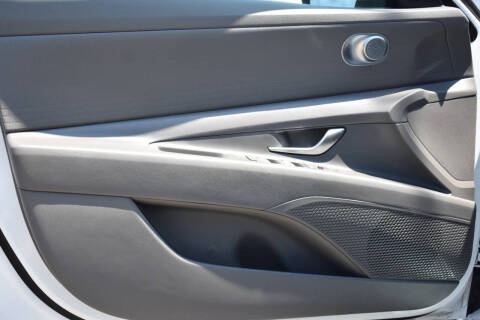 2021 Hyundai Elantra SE