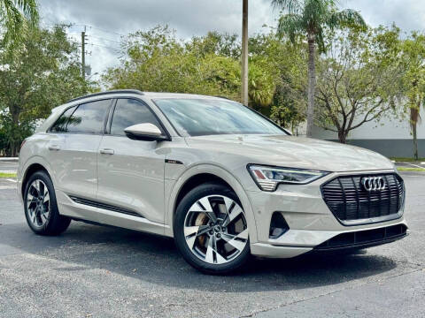 2021 Audi e-tron quattro Premium