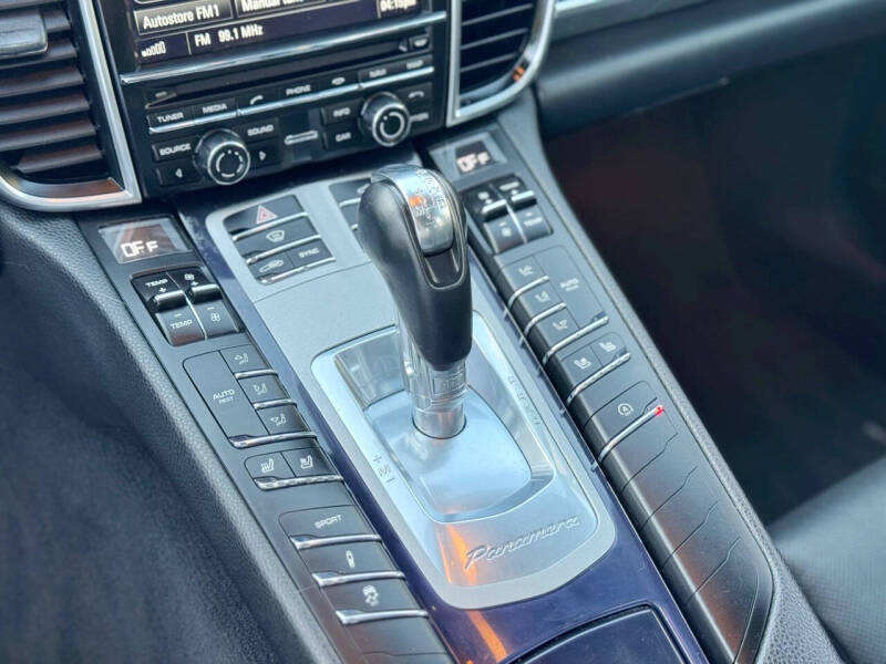 2015 Porsche Panamera