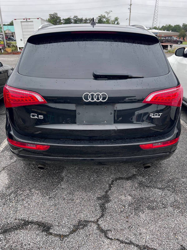 2011 Audi Q5 2.0T quattro Premium Plus