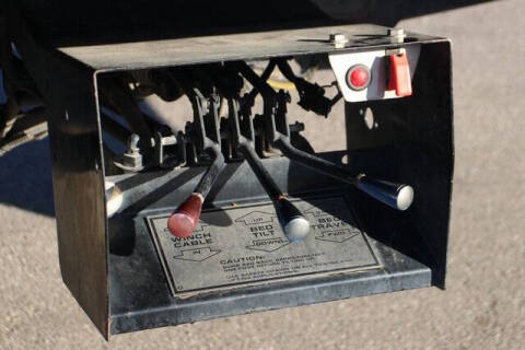 2015 Freightliner M2 106