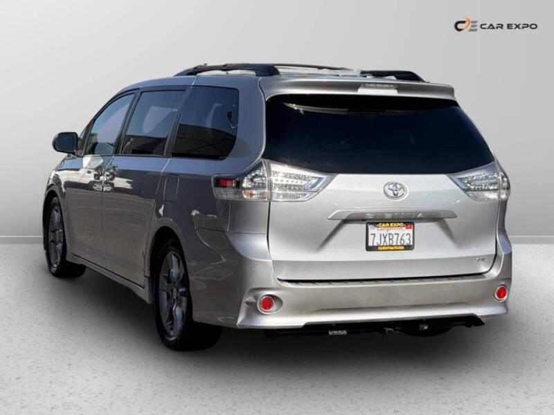 2015 Toyota Sienna