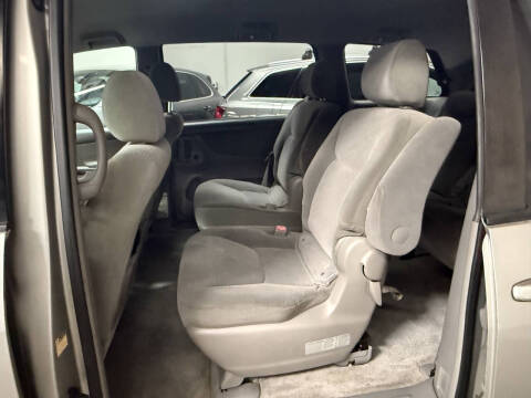 2006 Toyota Sienna LE 7 Passenger