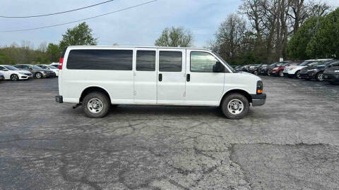 2017 Chevrolet Express LT 3500