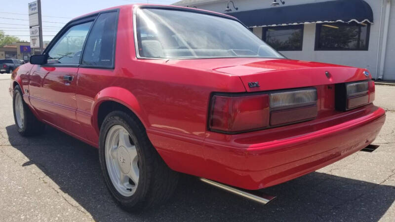 1993 Ford Mustang null photo 14