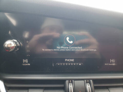 2017 Alfa Romeo Giulia Ti