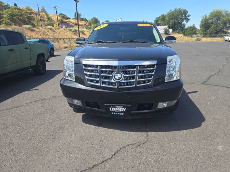 2011 Cadillac Escalade Luxury