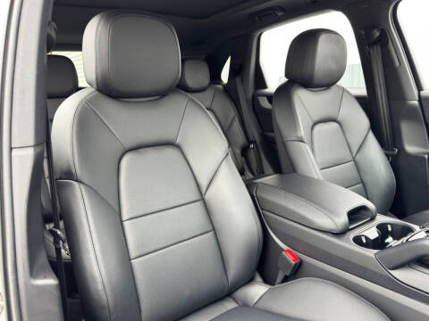 2024 Porsche Cayenne